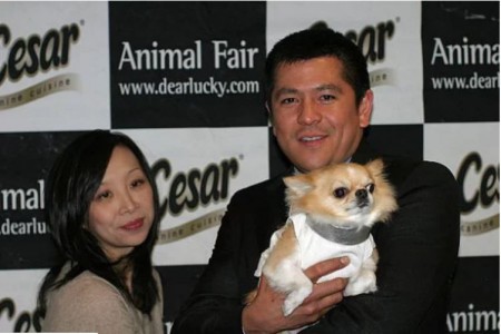 Carl Quintanilla and his wife Judy Chung at an Animal Fair
